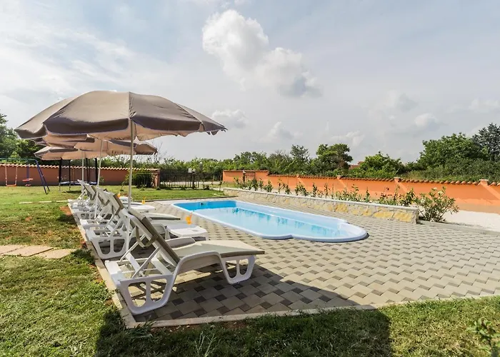 וילה Cozy Sejdi With Private Pool In By Wiibuk *