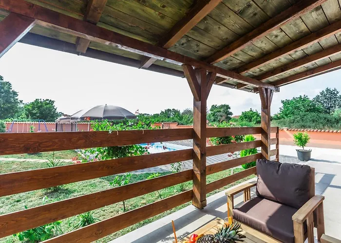 וילה Cozy Sejdi With Private Pool In By Wiibuk *