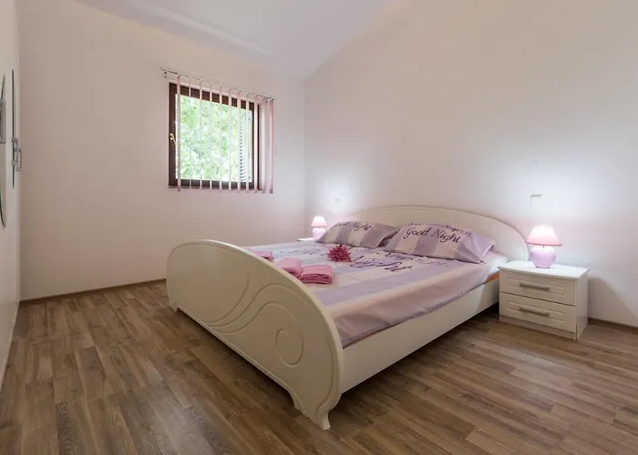 וילה Cozy Sejdi With Private Pool In By Wiibuk