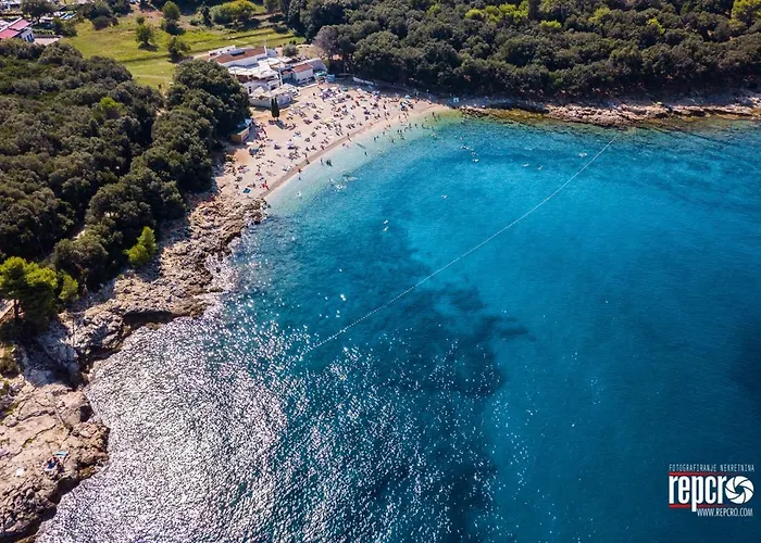 Cozy Sejdi With Private Pool In By Wiibuk וילה