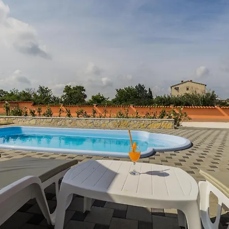 Cozy Sejdi With Private Pool In By Wiibuk Villa *